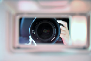 Foto von einer Spiegelreflexkamera von vorne